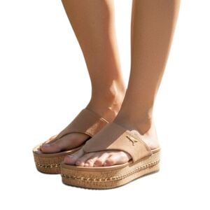 Karl Lagerfeld Tan Platform Thong Sandals 6